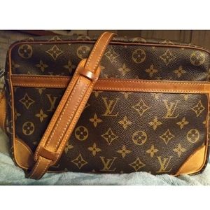 Authentic Louis Vuitton Trocadero 30
